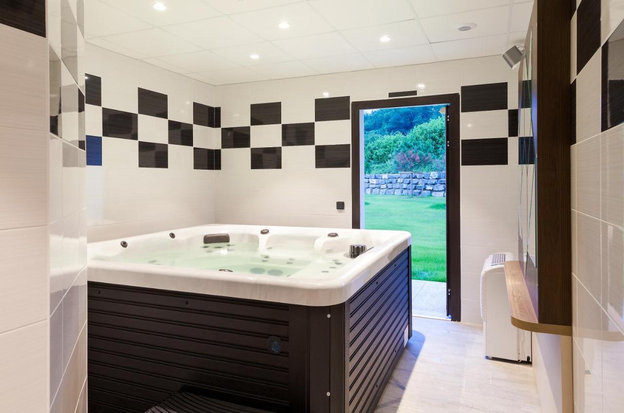 Brit Hotel Privilege Figeac Exterior foto